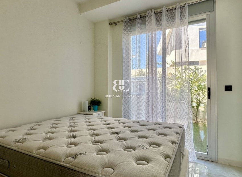 Wiederverkauf - Villa -
Orihuela Costa - Lomas De Cabo Roig