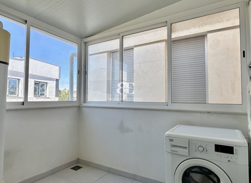 Wiederverkauf - Villa -
Orihuela Costa - Lomas De Cabo Roig