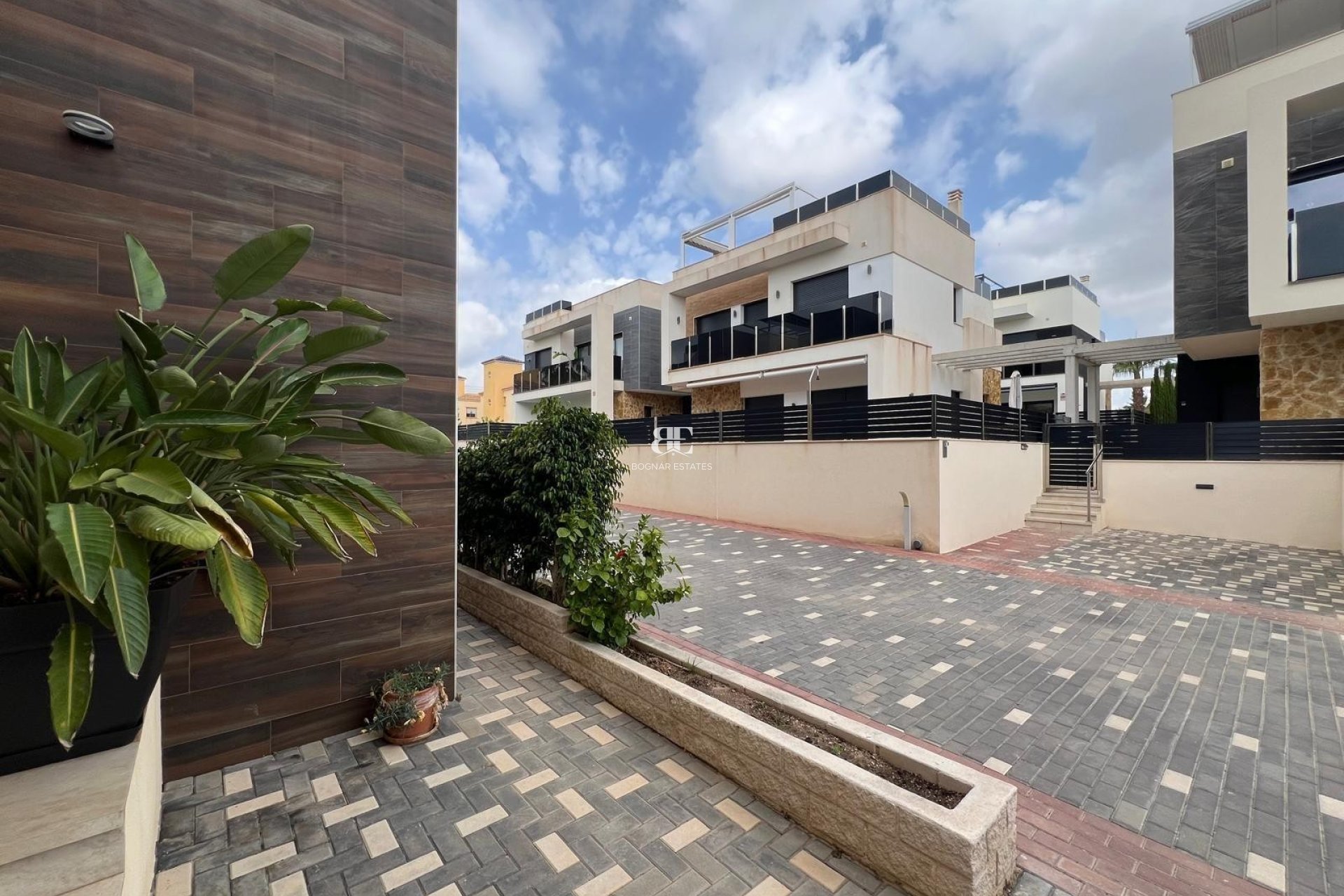 Wiederverkauf - Villa -
Orihuela Costa - Lomas De Cabo Roig