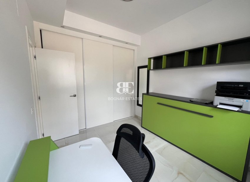 Wiederverkauf - Villa -
Orihuela Costa - Lomas De Cabo Roig