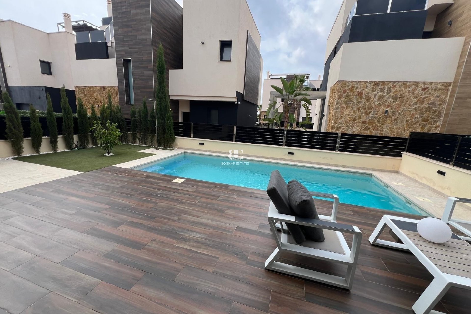 Wiederverkauf - Villa -
Orihuela Costa - Lomas De Cabo Roig