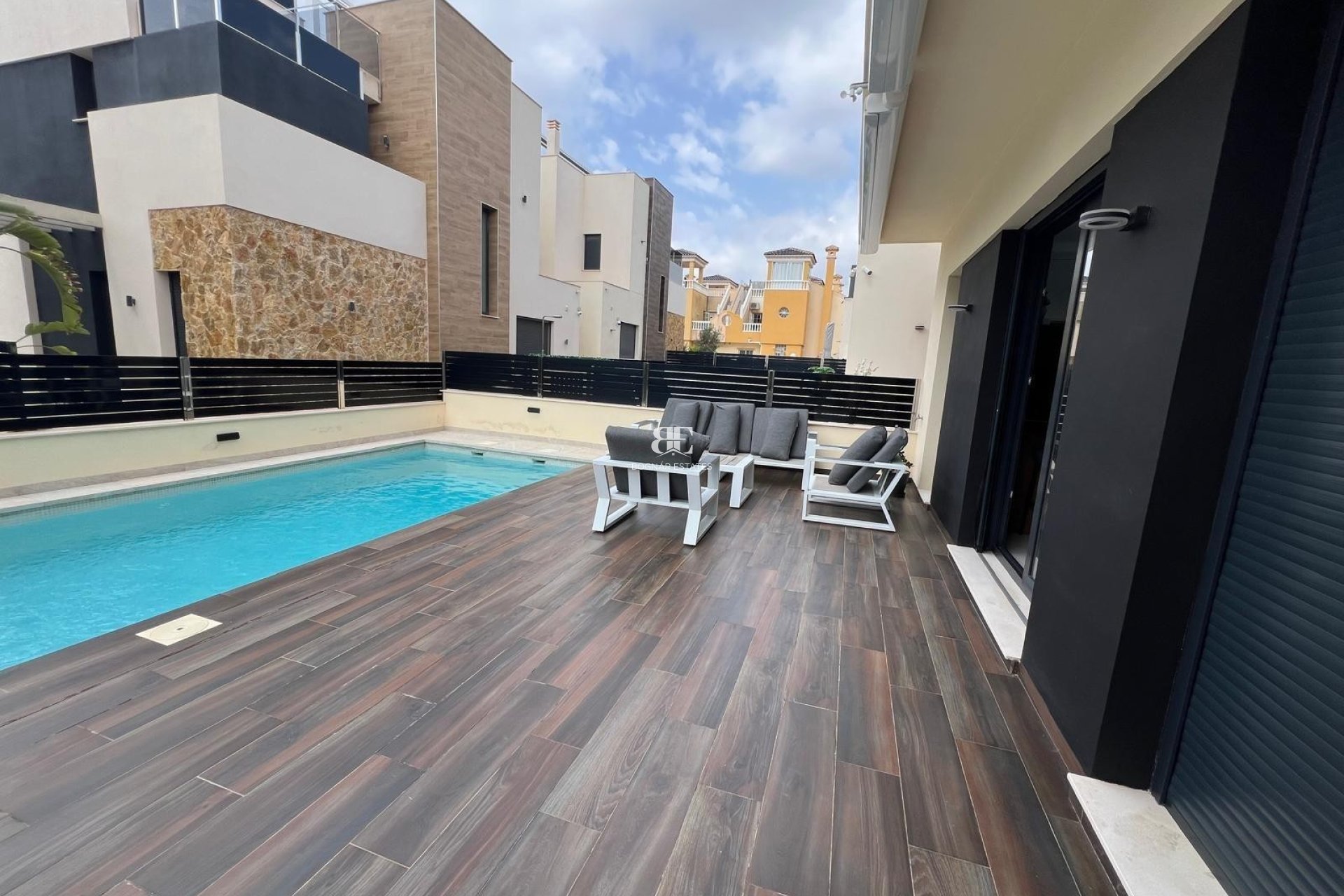 Wiederverkauf - Villa -
Orihuela Costa - Lomas De Cabo Roig