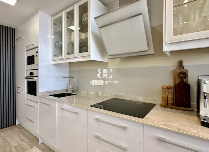 Wiederverkauf - Villa -
Orihuela Costa - Lomas De Cabo Roig