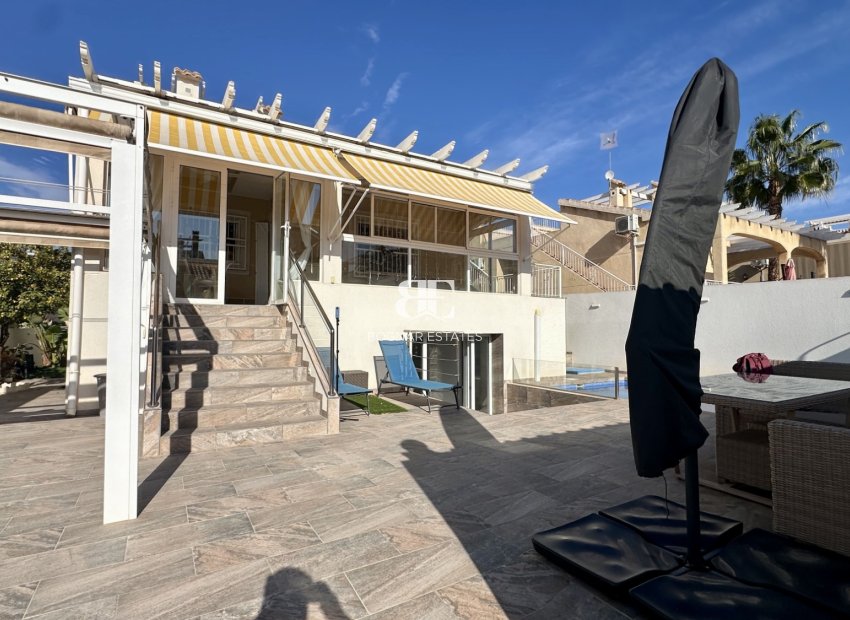 Wiederverkauf - Villa -
Orihuela Costa - Los Altos