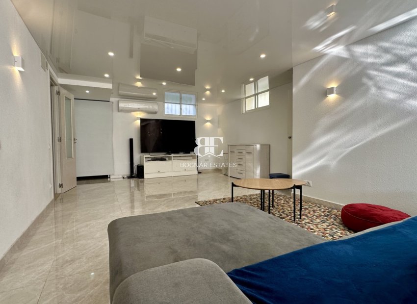 Wiederverkauf - Villa -
Orihuela Costa - Los Altos