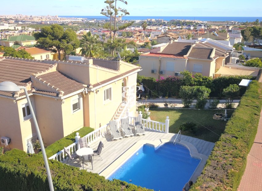 Wiederverkauf - Villa -
Orihuela Costa - Los Balcones