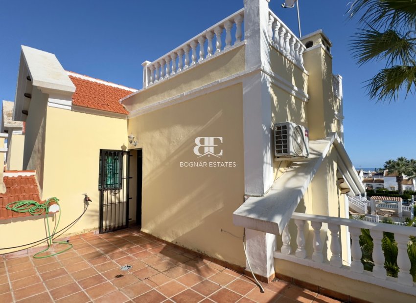 Wiederverkauf - Villa -
Orihuela Costa - Los Dolses