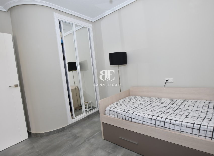 Wiederverkauf - Villa -
Orihuela Costa - Los Dolses