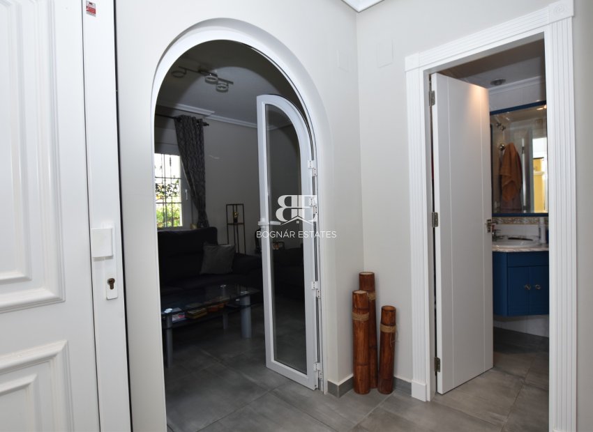 Wiederverkauf - Villa -
Orihuela Costa - Los Dolses