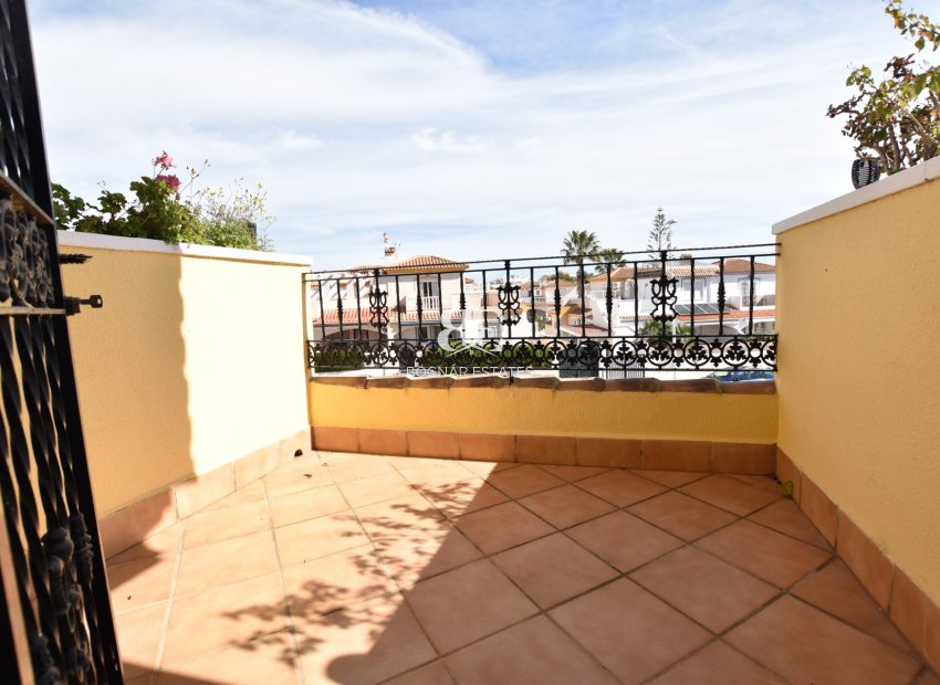 Wiederverkauf - Villa -
Orihuela Costa - Los Dolses