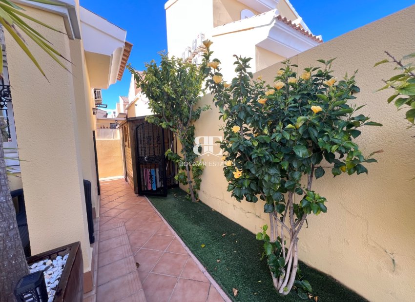 Wiederverkauf - Villa -
Orihuela Costa - Los Dolses