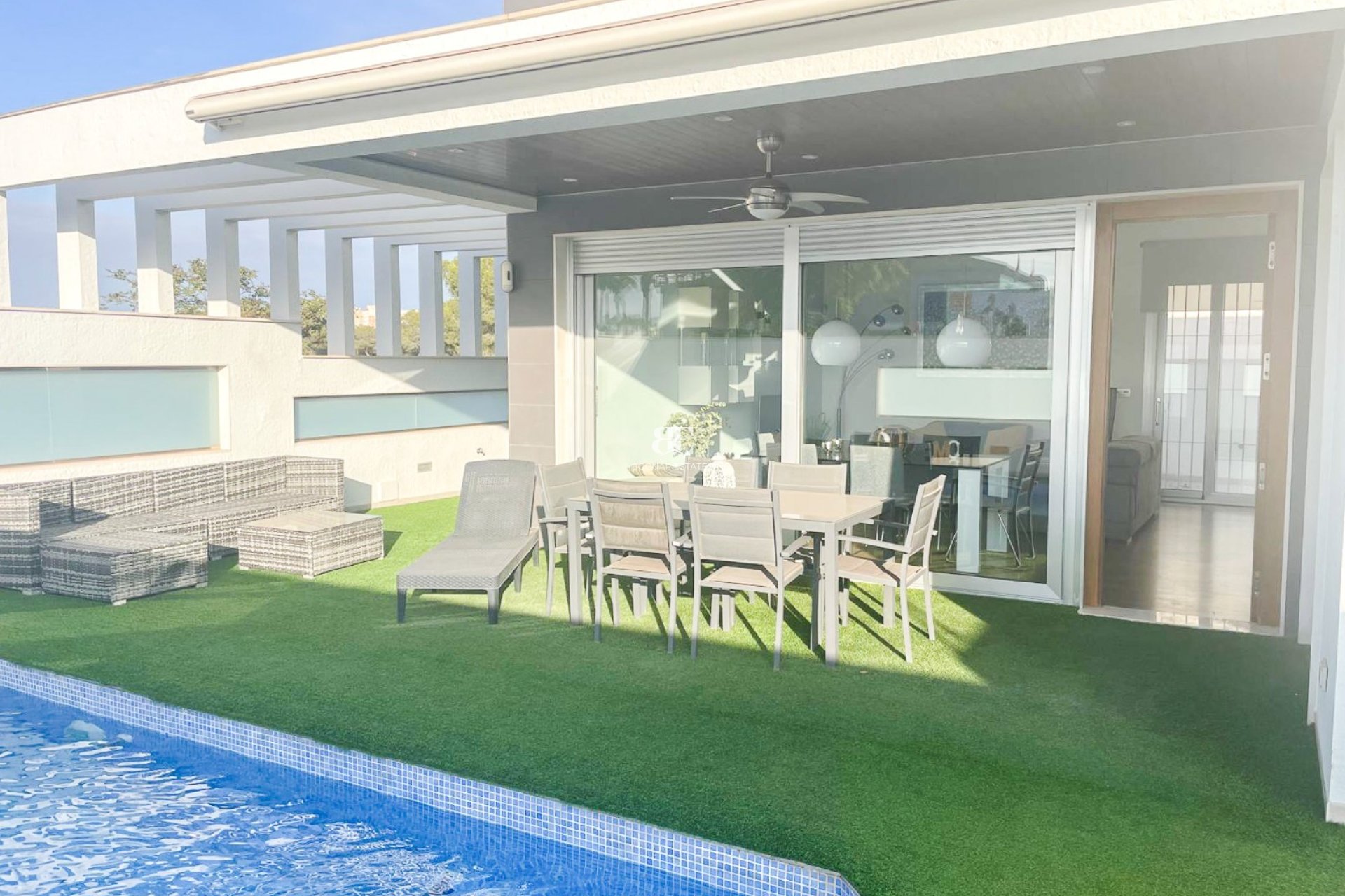Wiederverkauf - Villa -
Orihuela Costa - Mil Palmeras