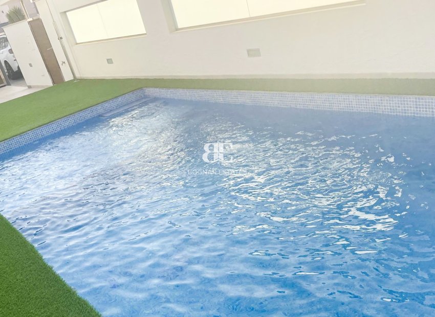 Wiederverkauf - Villa -
Orihuela Costa - Mil Palmeras