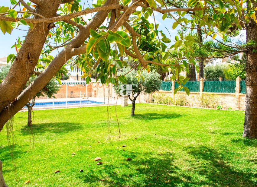 Wiederverkauf - Villa -
Orihuela Costa - MUY CERCA DE LA PLAYA