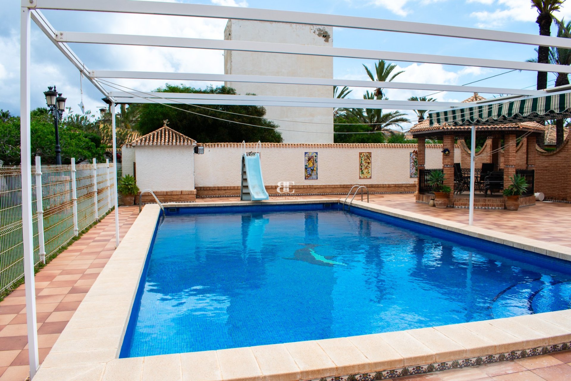 Wiederverkauf - Villa -
Orihuela Costa - MUY CERCA DE LA PLAYA