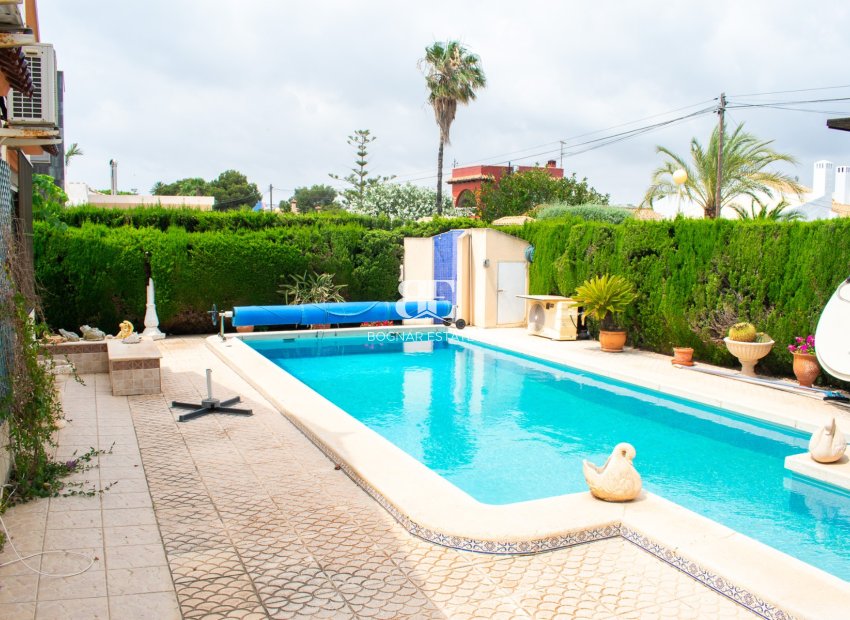 Wiederverkauf - Villa -
Orihuela Costa - MUY CERCA DE LA PLAYA
