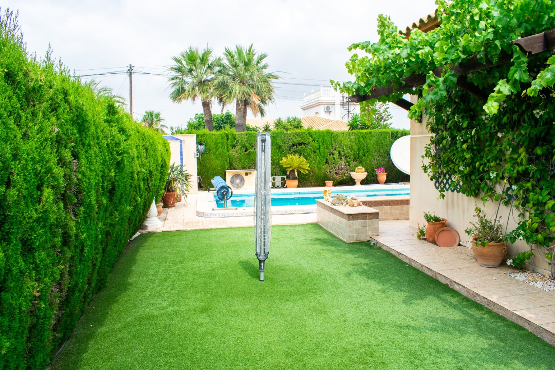 Wiederverkauf - Villa -
Orihuela Costa - MUY CERCA DE LA PLAYA