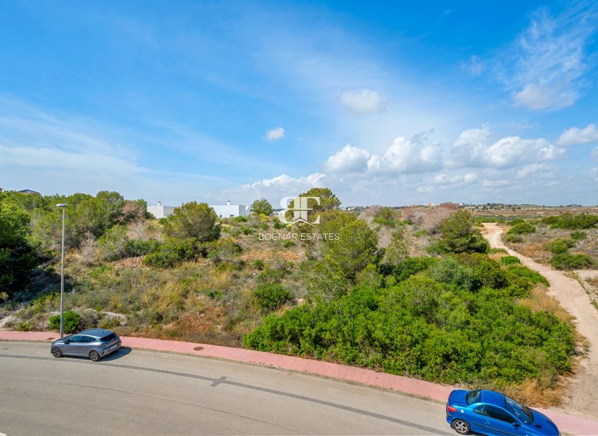 Wiederverkauf - Villa -
Orihuela Costa - Pau 8*