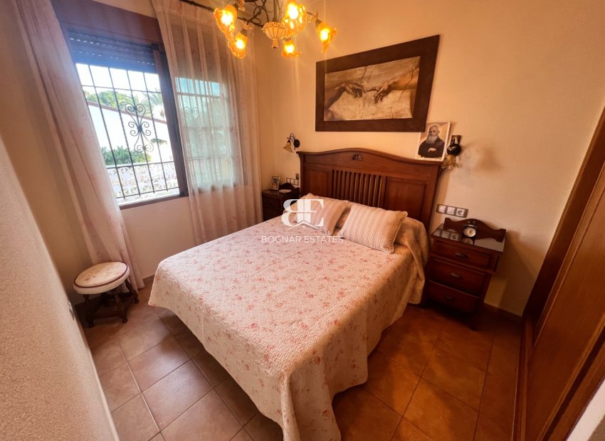 Wiederverkauf - Villa -
Orihuela Costa - Punta Prima