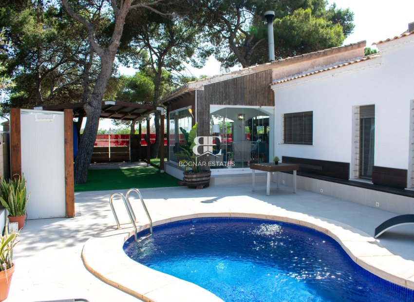 Wiederverkauf - Villa -
Orihuela Costa - Punta Prima