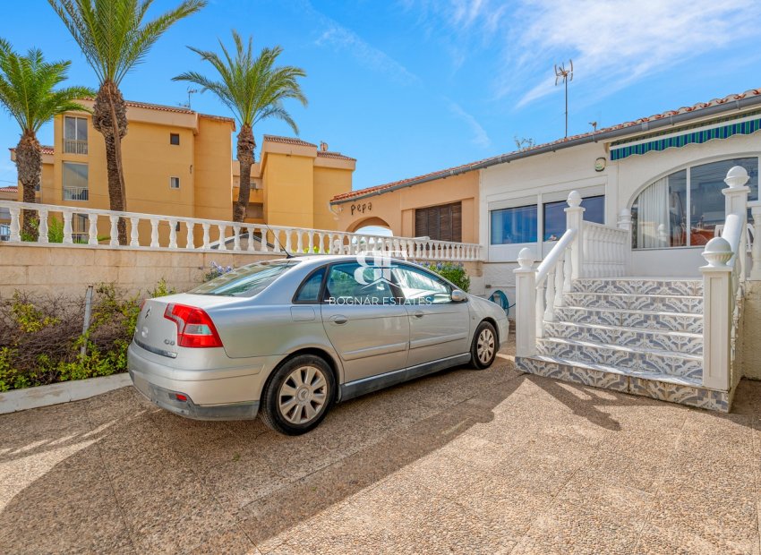 Wiederverkauf - Villa -
Orihuela Costa - Punta Prima