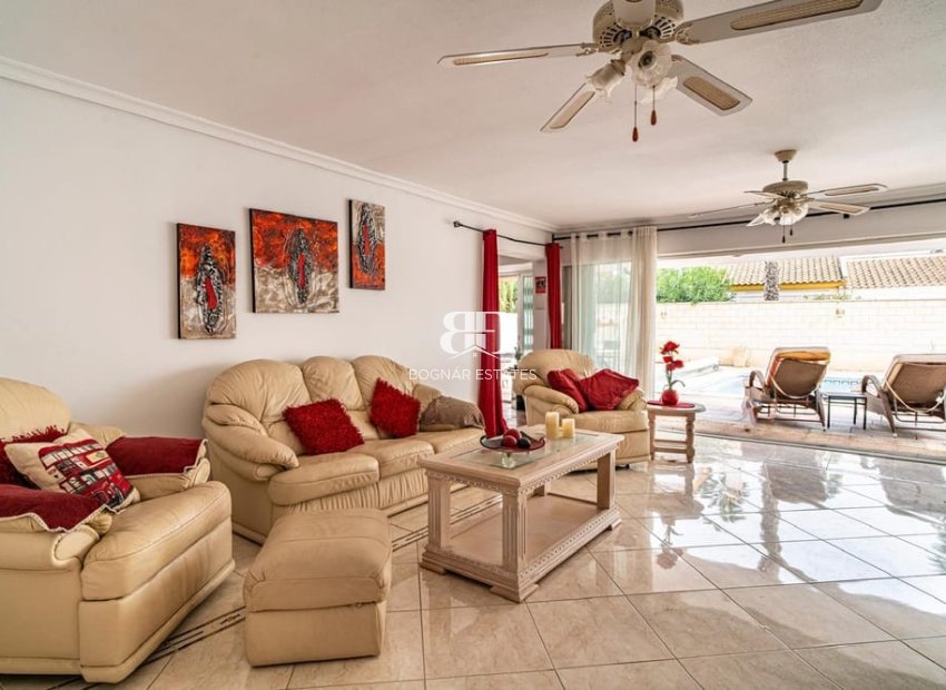 Wiederverkauf - Villa -
Orihuela Costa - Villamartín