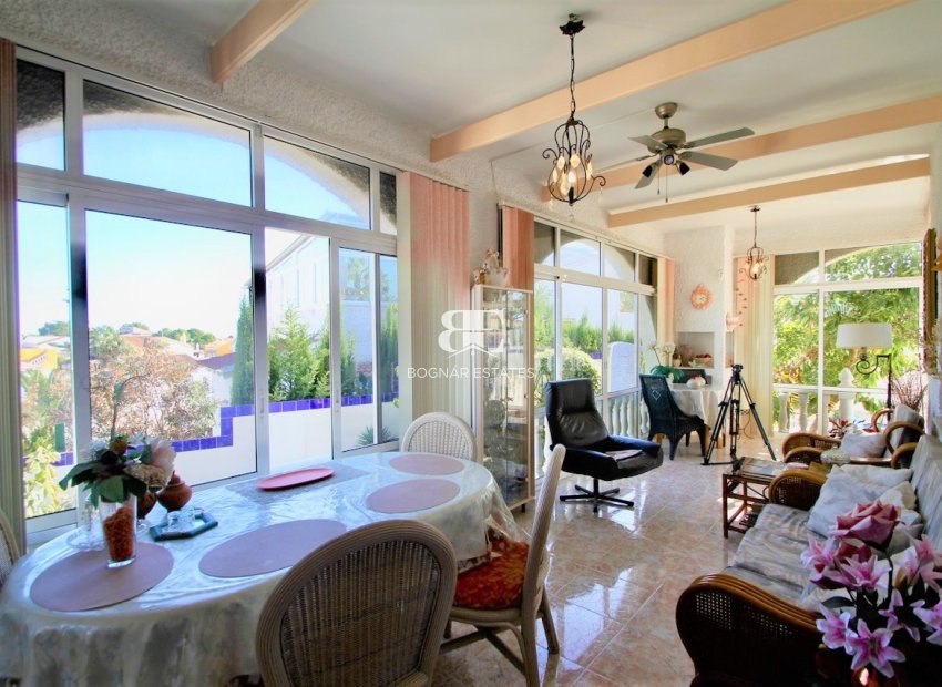 Wiederverkauf - Villa -
Orihuela Costa - Villamartín