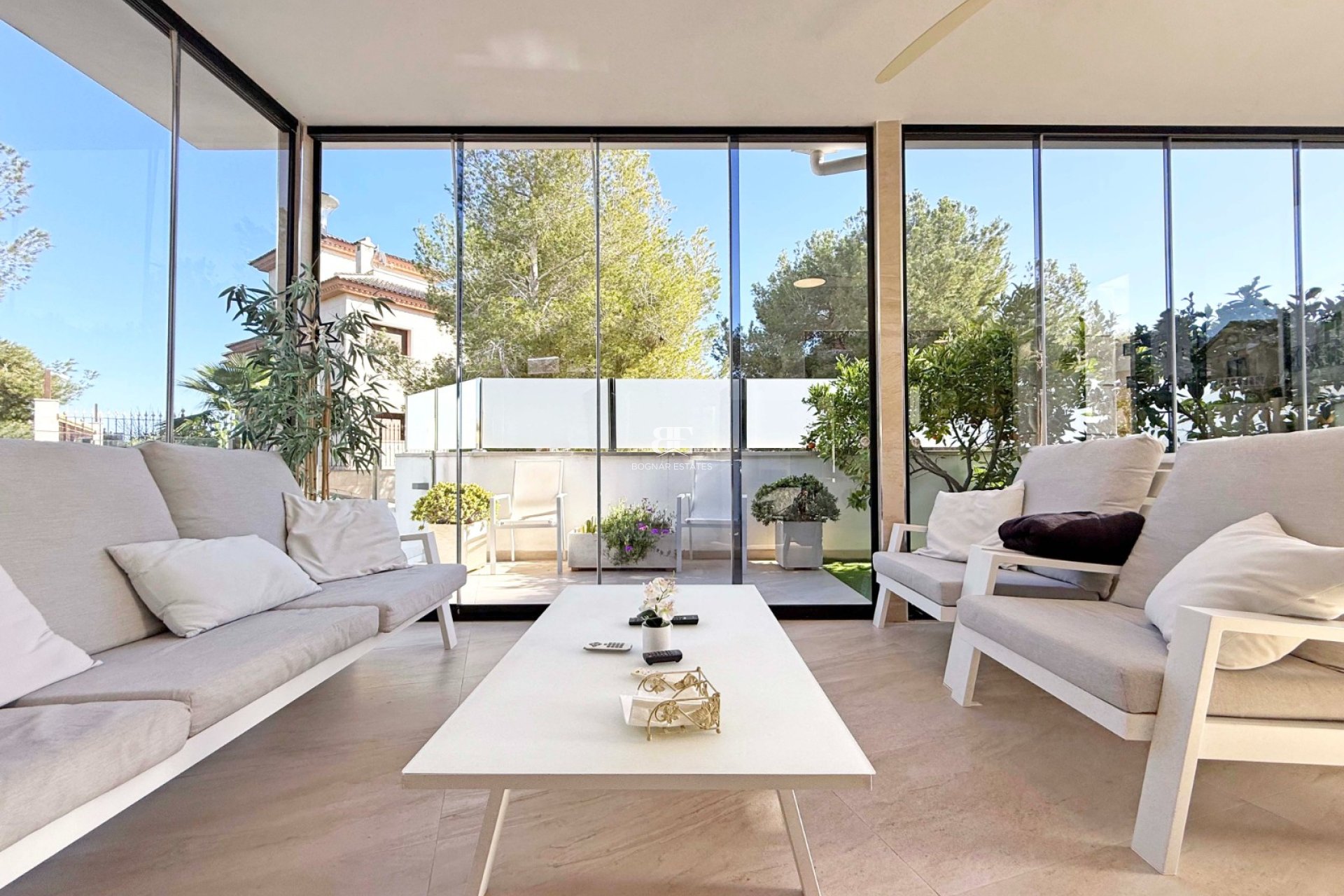 Wiederverkauf - Villa -
Orihuela Costa - Villamartín