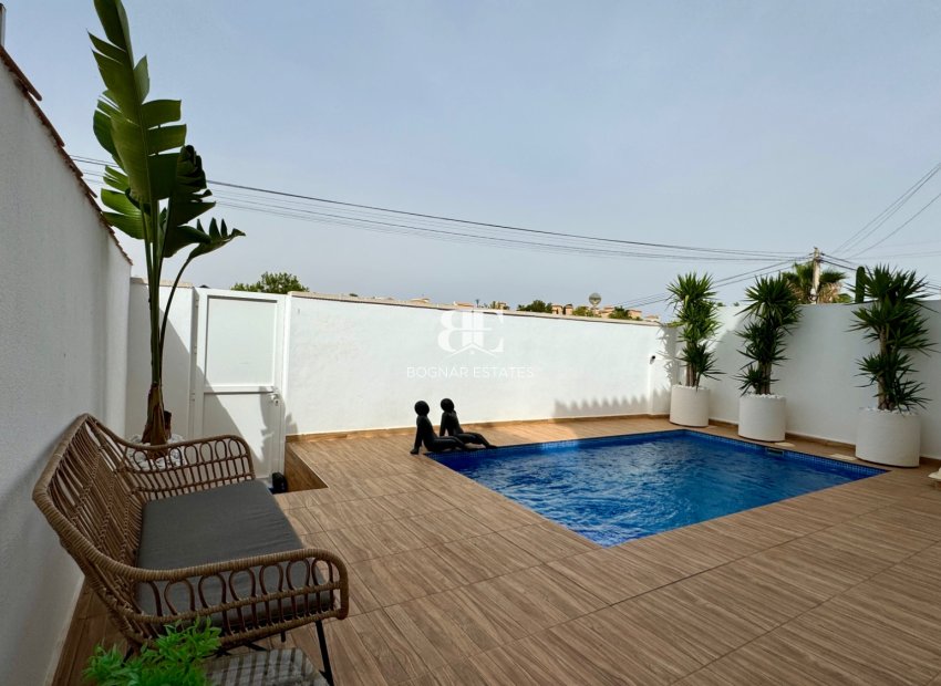 Wiederverkauf - Villa -
Orihuela Costa - Villamartín