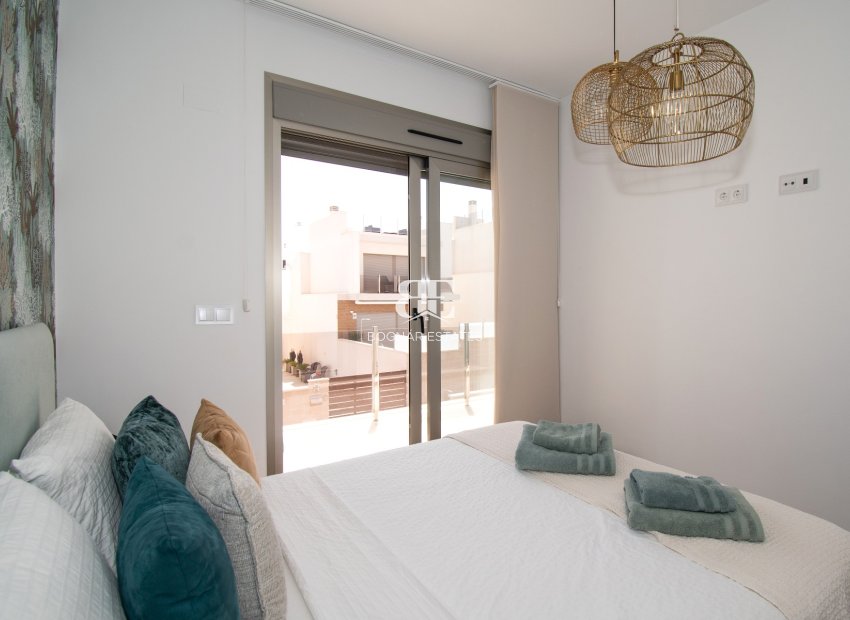 Wiederverkauf - Villa -
Orihuela Costa - Villamartín