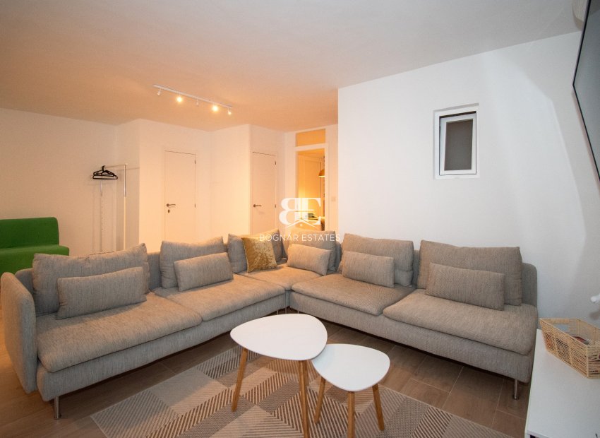 Wiederverkauf - Villa -
Orihuela Costa - Villamartín
