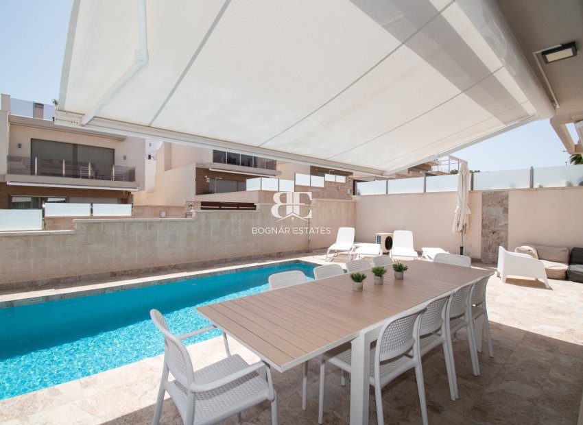 Wiederverkauf - Villa -
Orihuela Costa - Villamartín