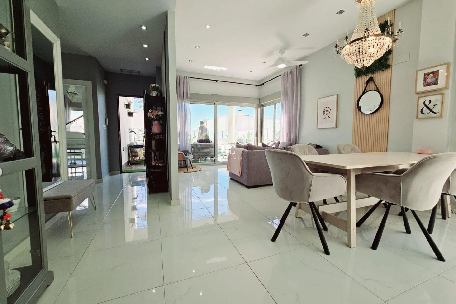 Wiederverkauf - Villa -
Orihuela Costa - Villamartín