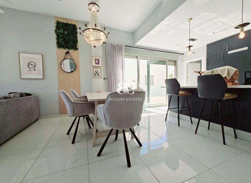 Wiederverkauf - Villa -
Orihuela Costa - Villamartín
