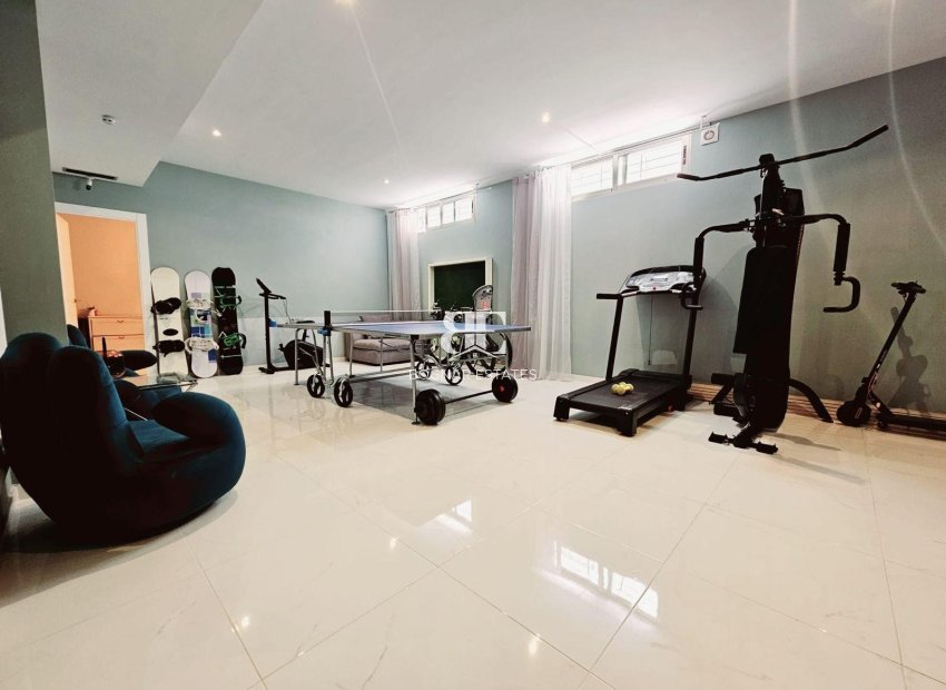 Wiederverkauf - Villa -
Orihuela Costa - Villamartín