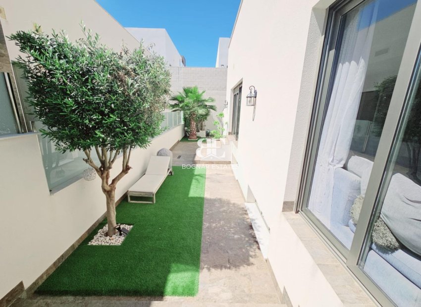 Wiederverkauf - Villa -
Orihuela Costa - Villamartín
