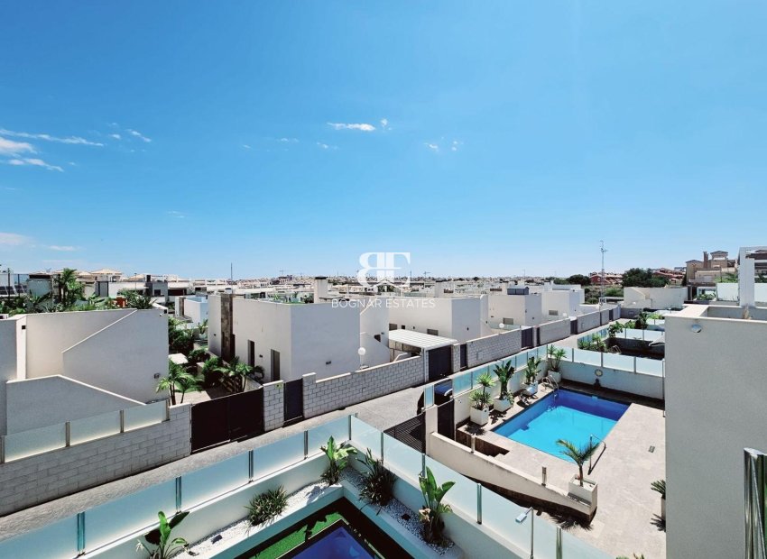 Wiederverkauf - Villa -
Orihuela Costa - Villamartín