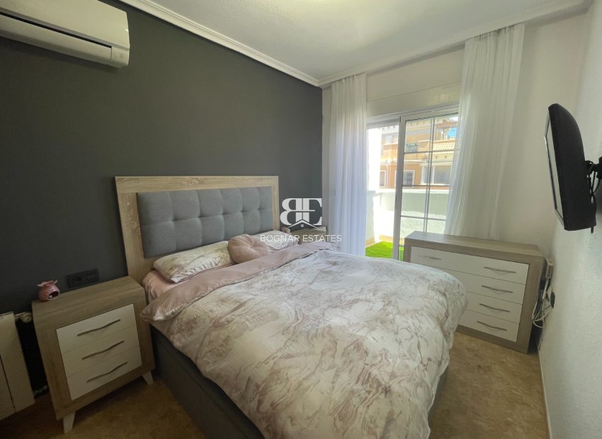 Wiederverkauf - Villa -
Orihuela Costa - Villamartín