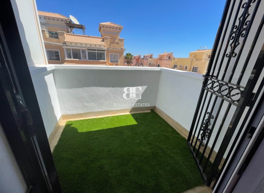 Wiederverkauf - Villa -
Orihuela Costa - Villamartín