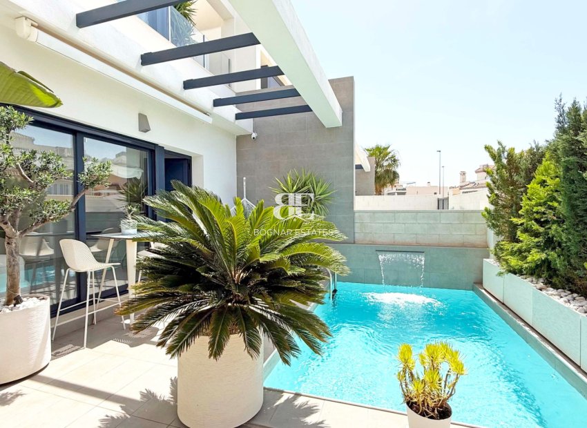 Wiederverkauf - Villa -
Orihuela Costa - Villamartín