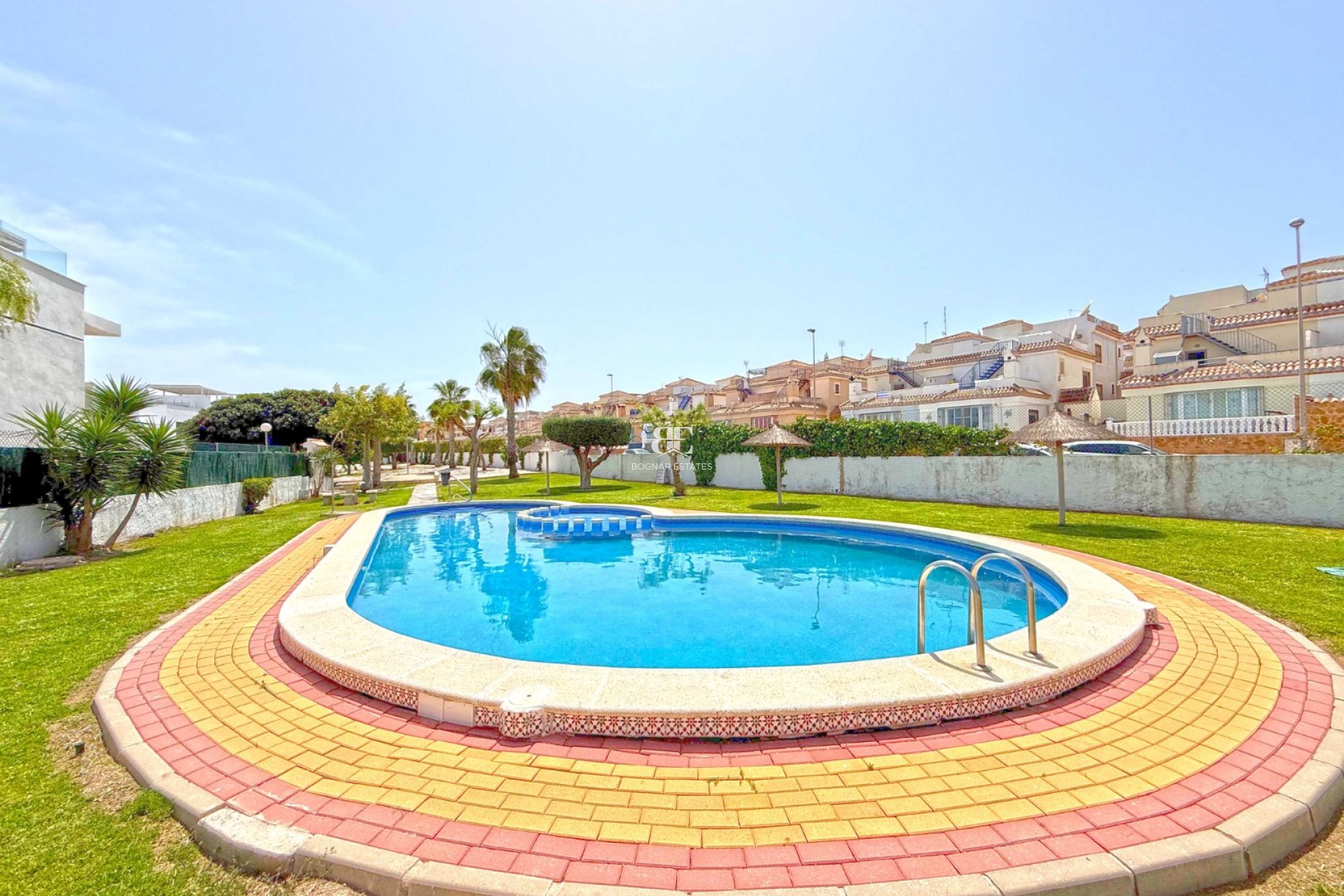 Wiederverkauf - Villa -
Orihuela Costa - Villamartín
