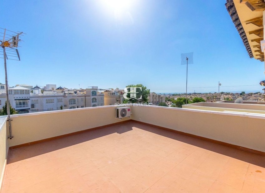 Wiederverkauf - Villa -
Orihuela Costa - Villamartín