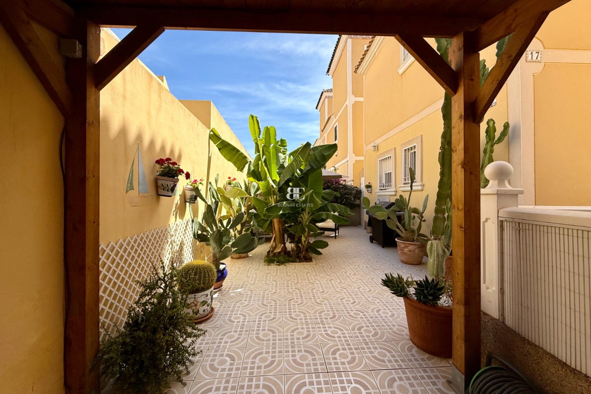 Wiederverkauf - Villa -
Orihuela Costa - Villamartín