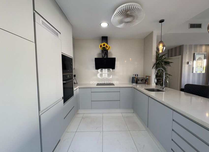 Wiederverkauf - Villa -
Orihuela Costa - Villamartín