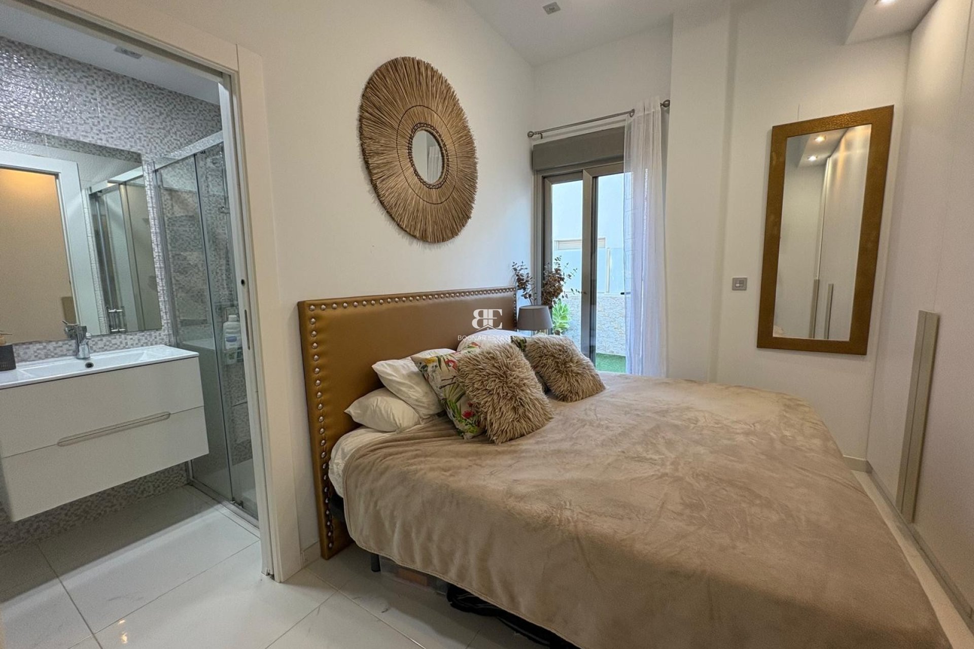 Wiederverkauf - Villa -
Orihuela Costa - Villamartín