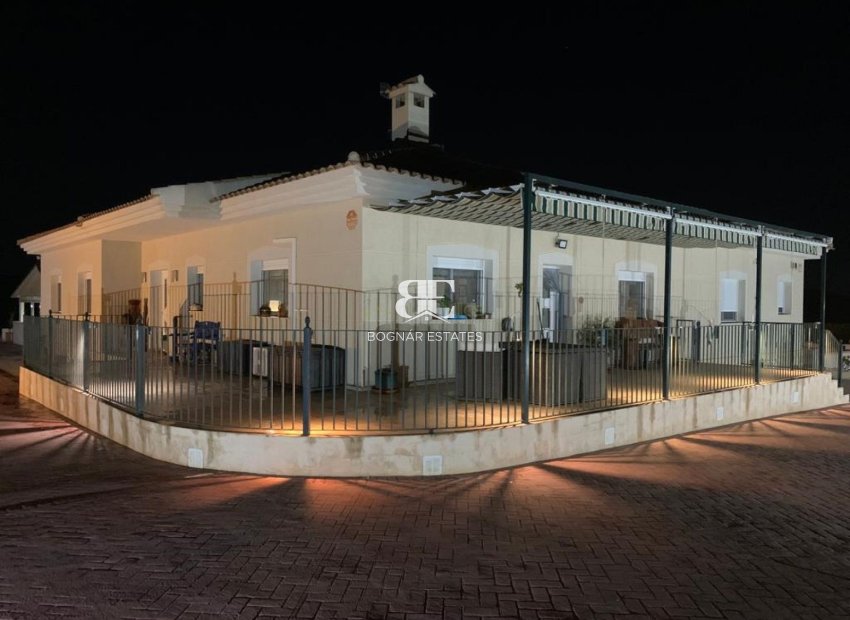Wiederverkauf - Villa -
Pinoso