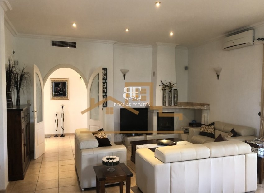Wiederverkauf - Villa -
Rojales - La Marquesa Golf