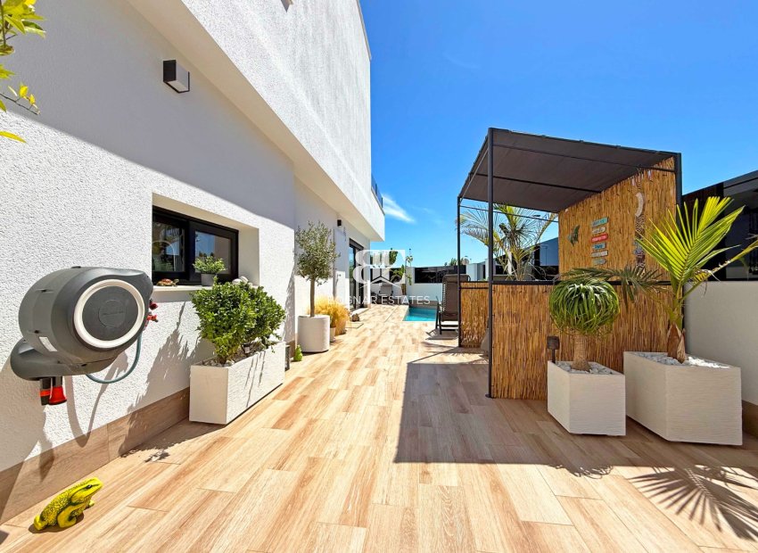 Wiederverkauf - Villa -
San Pedro del Pinatar