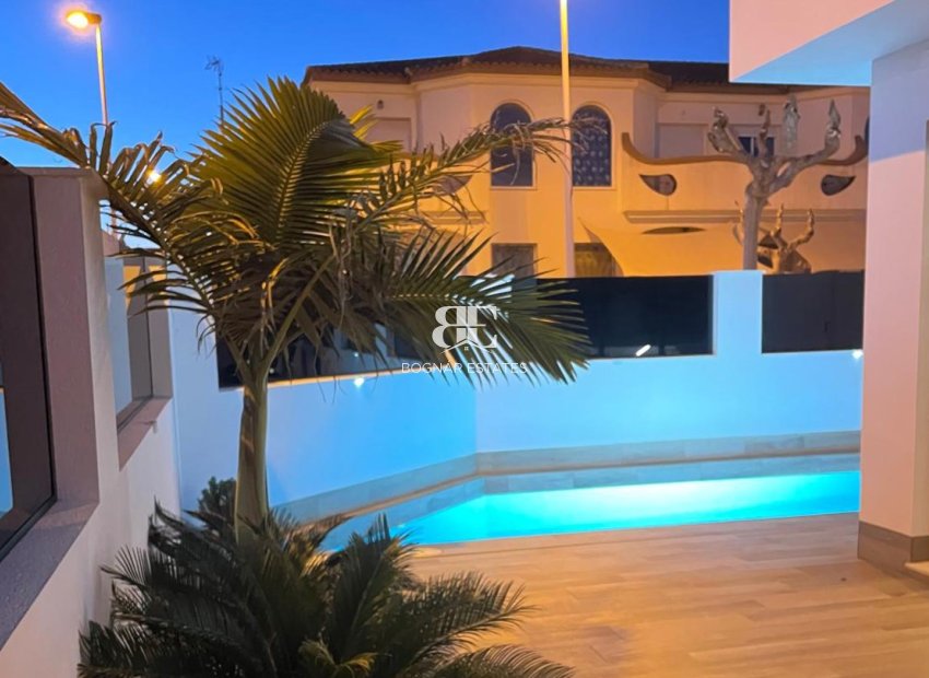 Wiederverkauf - Villa -
San Pedro del Pinatar