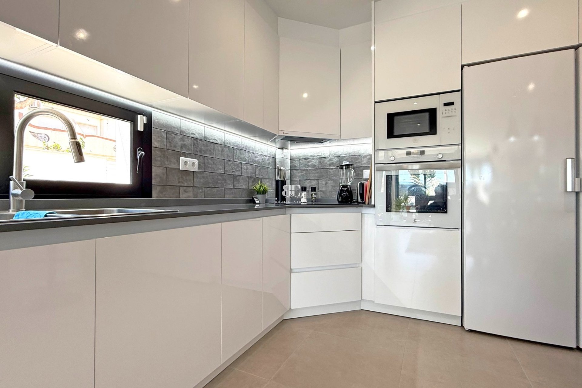 Wiederverkauf - Villa -
San Pedro del Pinatar